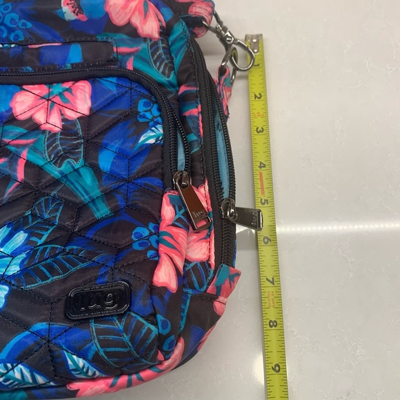 Lug Hawaiian 🌺 Floral Ranger Bag - Picture 9 of 10